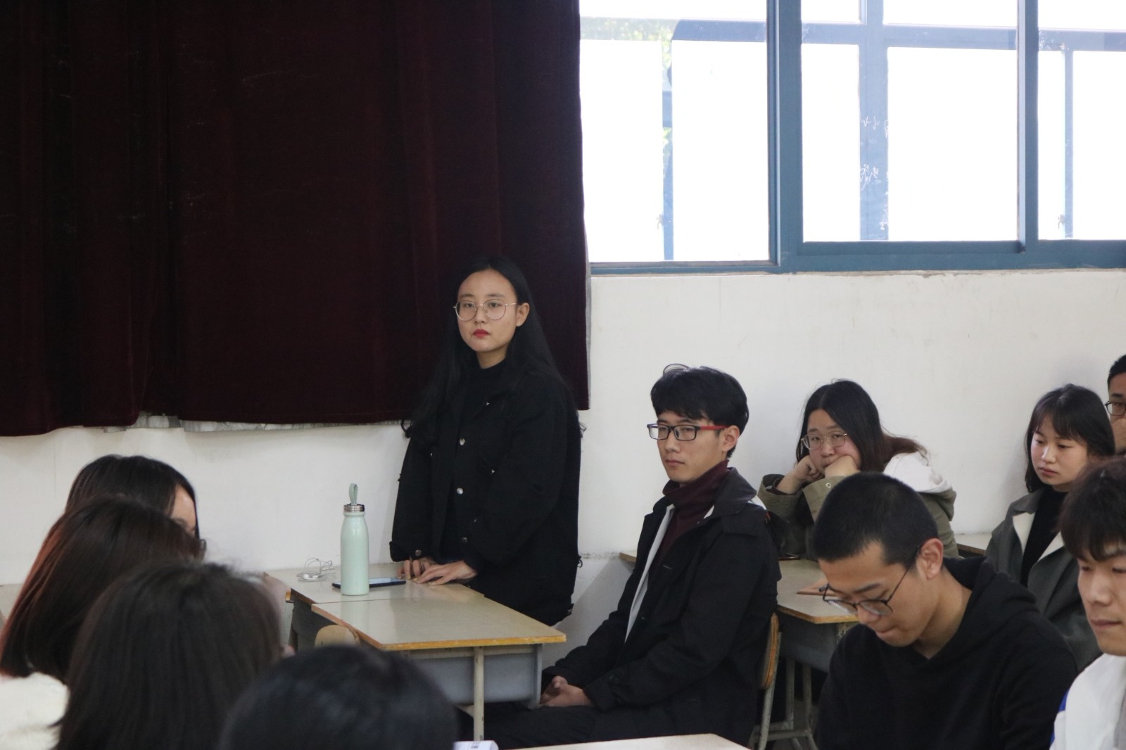 文法系2018-2019-2学期师生座谈会顺利召开照片 (3)_看图王.jpg